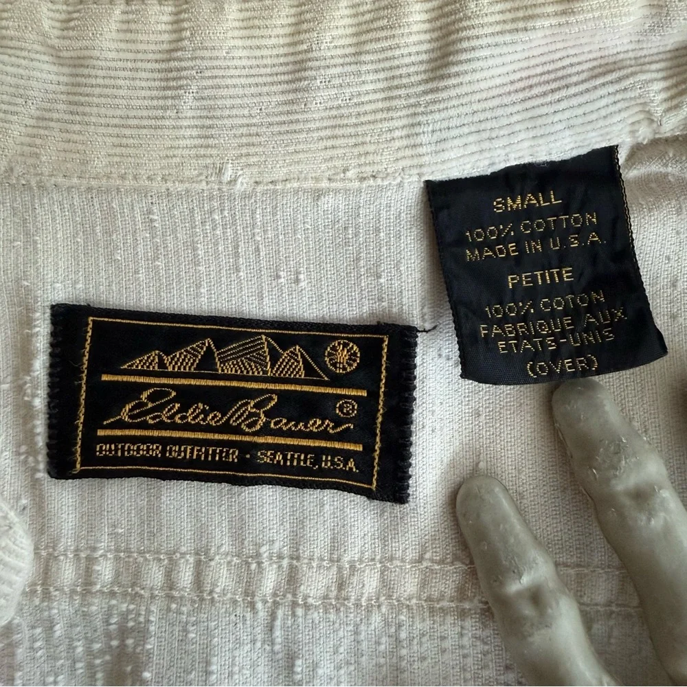 ๐ SOLD ๐ Vintage 80s Eddie Bauer Pinwale Corduroy Long Sleeve Button Down ~ S - Picture 7 of 9